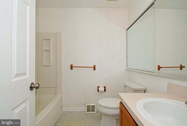 716 THORNHILL DR, Collegeville, PA 19426