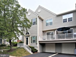 716 THORNHILL DR, Collegeville, PA 19426