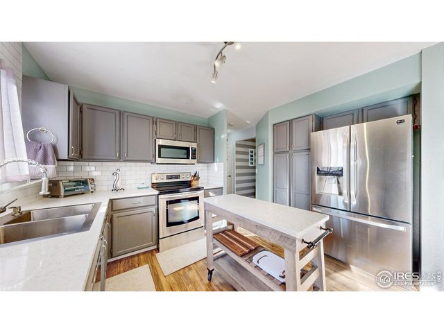 366 Sunmountain Dr, Loveland, CO 80538