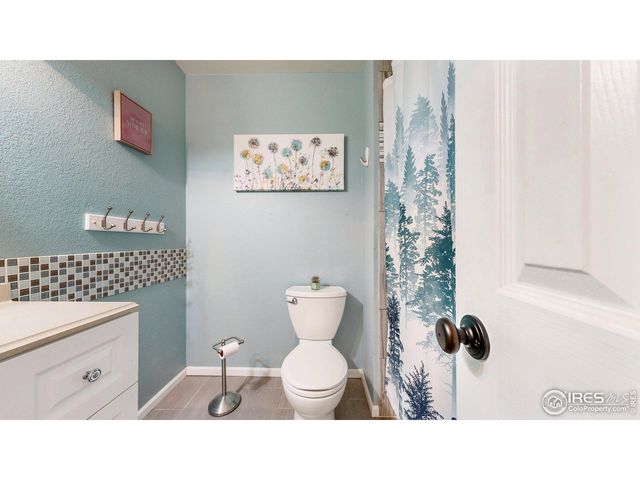 366 Sunmountain Dr, Loveland, CO 80538