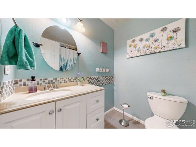 366 Sunmountain Dr, Loveland, CO 80538