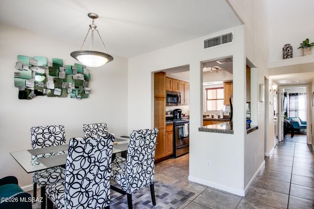 6651 N Campbell Ave Apt 152, Tucson, AZ 85718