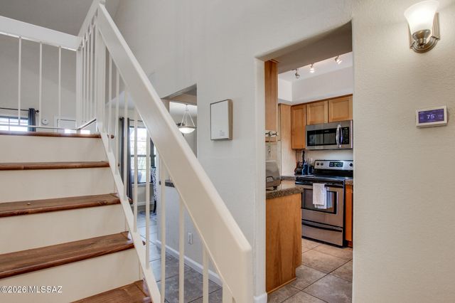 6651 N Campbell Ave Apt 152, Tucson, AZ 85718