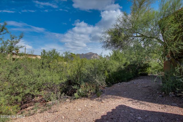 6651 N Campbell Ave Apt 152, Tucson, AZ 85718