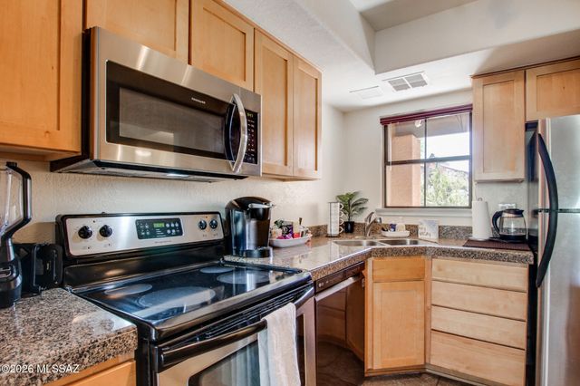 6651 N Campbell Ave Apt 152, Tucson, AZ 85718