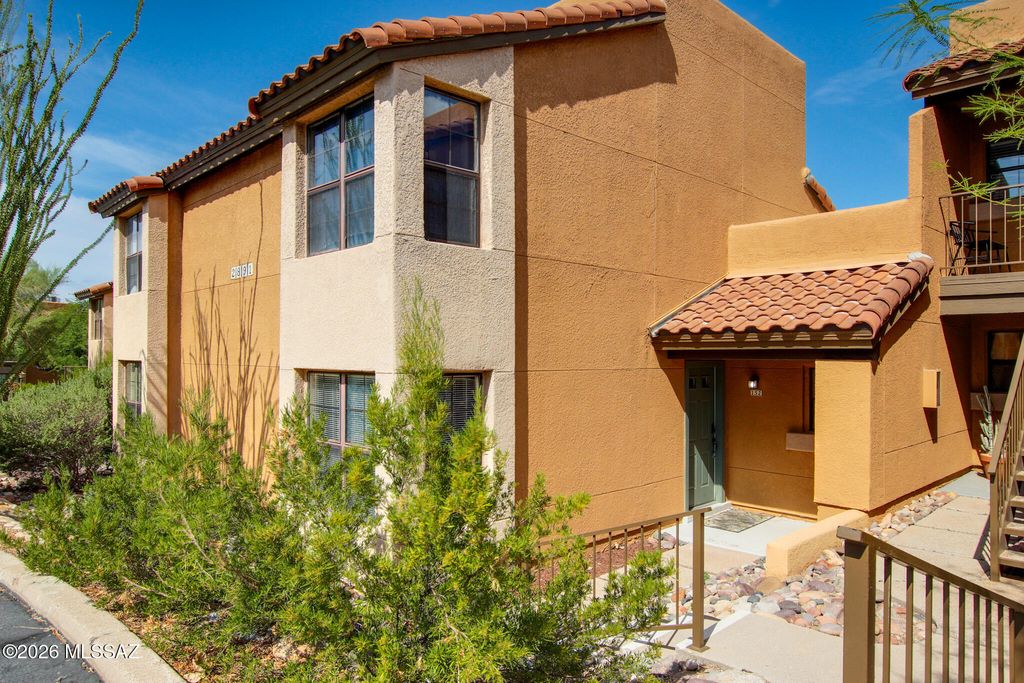 6651 N Campbell Ave Apt 152, Tucson, AZ 85718
