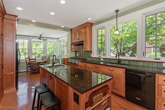 2750 Leighton Road, Shaker Heights, OH 44120