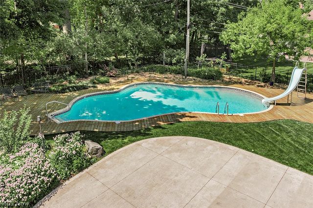 2750 Leighton Road, Shaker Heights, OH 44120