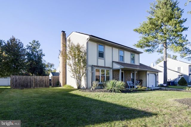 11 CHANDLER LN, Voorhees, NJ 08043