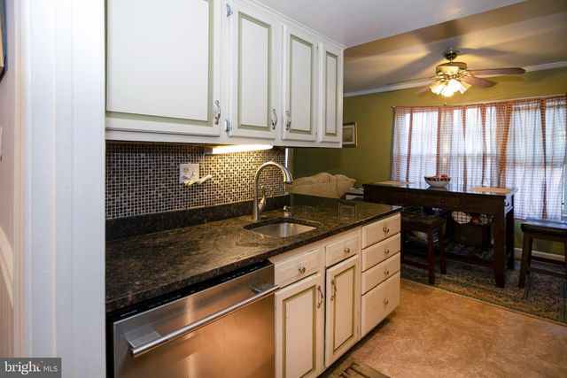 11 CHANDLER LN, Voorhees, NJ 08043