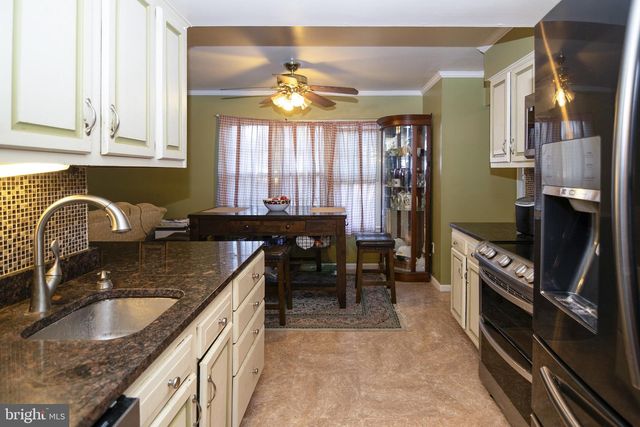 11 CHANDLER LN, Voorhees, NJ 08043