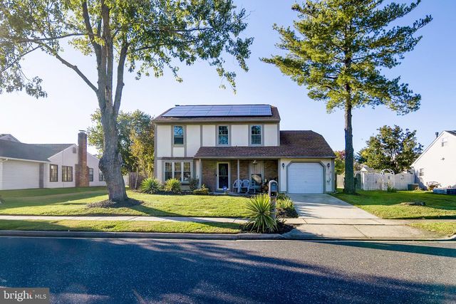 11 CHANDLER LN, Voorhees, NJ 08043