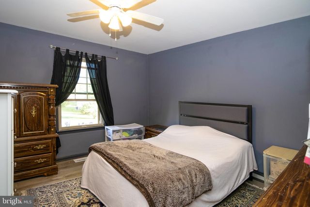 11 CHANDLER LN, Voorhees, NJ 08043