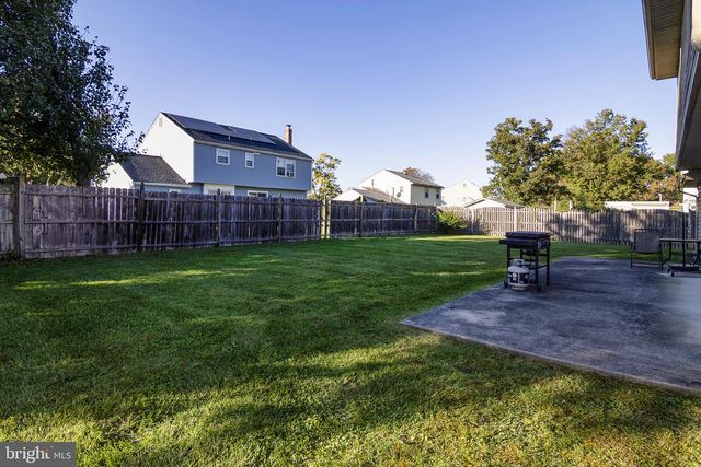 11 CHANDLER LN, Voorhees, NJ 08043
