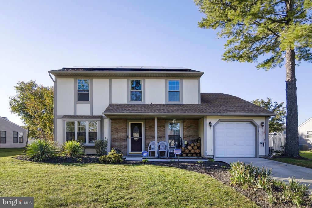 11 CHANDLER LN, Voorhees, NJ 08043