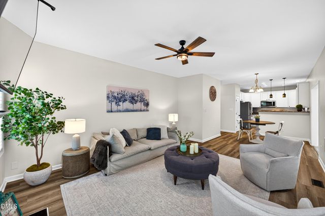 105 Oakbeech Court, Holly Springs, NC 27540