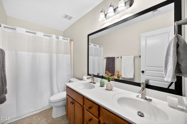 105 Oakbeech Court, Holly Springs, NC 27540