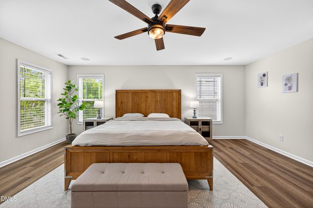105 Oakbeech Court, Holly Springs, NC 27540