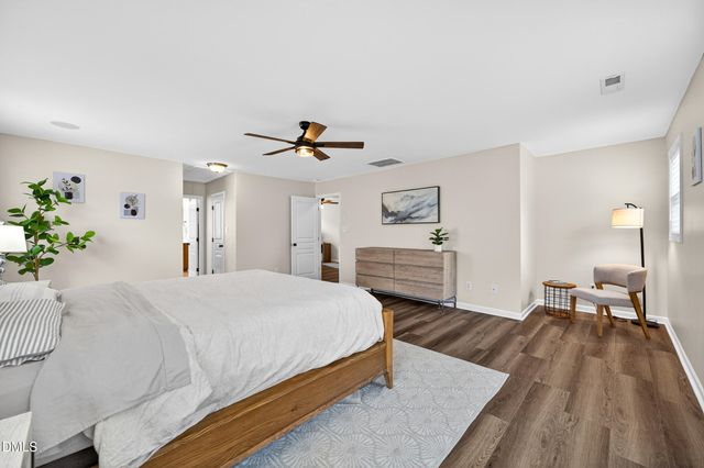 105 Oakbeech Court, Holly Springs, NC 27540