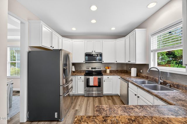 105 Oakbeech Court, Holly Springs, NC 27540
