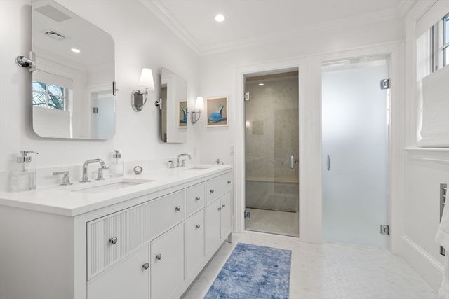 27 Summit Ave 27, Brookline, MA 02445