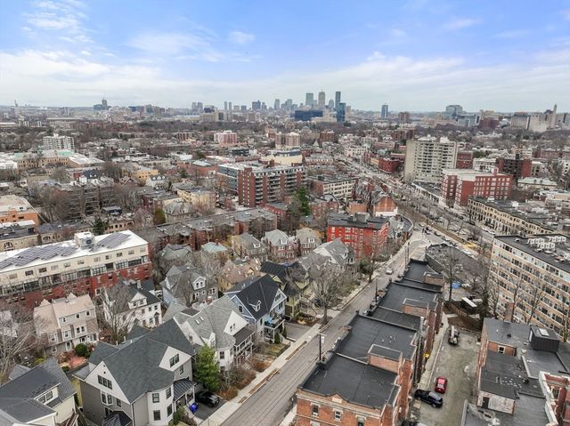 27 Summit Ave 27, Brookline, MA 02445