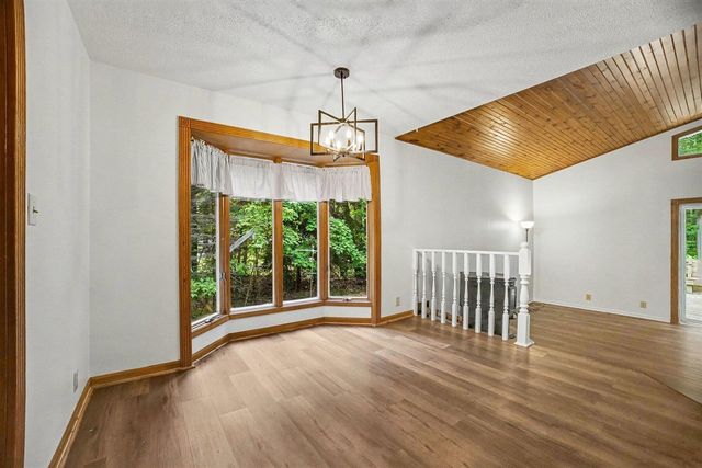 6473 Windwood Drive, Fruitport, MI 49415