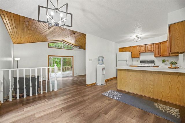 6473 Windwood Drive, Fruitport, MI 49415