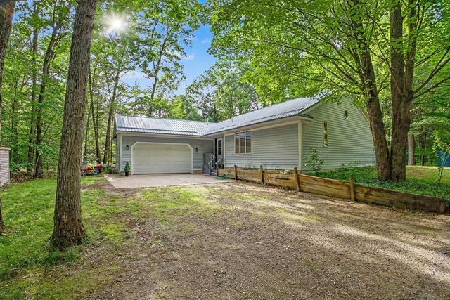6473 Windwood Drive, Fruitport, MI 49415