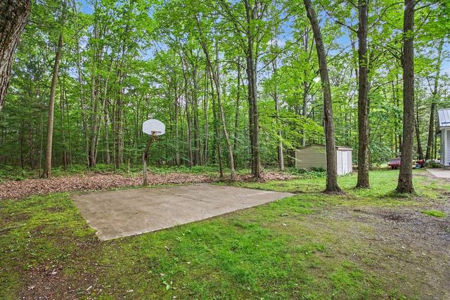 6473 Windwood Drive, Fruitport, MI 49415