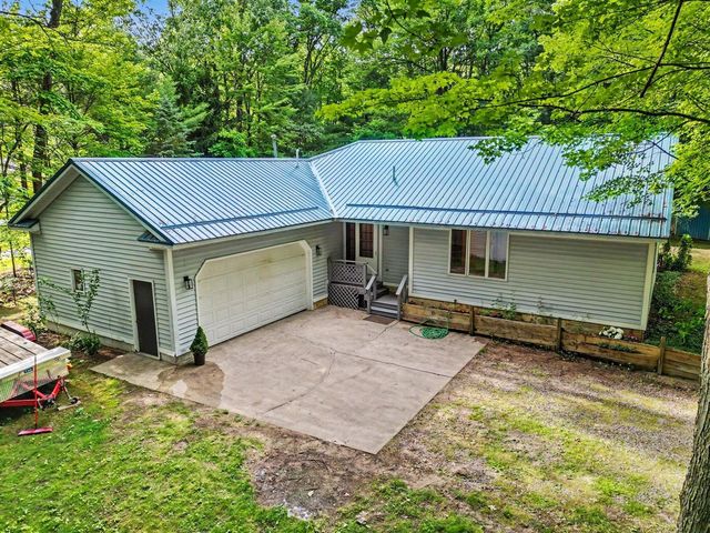 6473 Windwood Drive, Fruitport, MI 49415