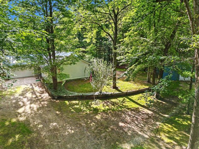 6473 Windwood Drive, Fruitport, MI 49415