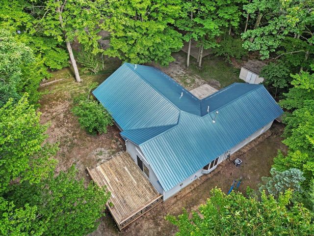 6473 Windwood Drive, Fruitport, MI 49415