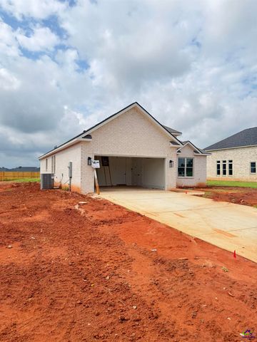 222 Farmland Circle, Perry, GA 31069