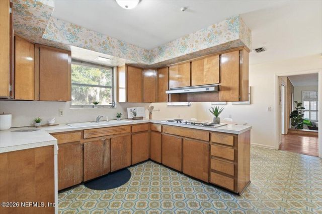 3866 SAN BERNADO Drive, Jacksonville, FL 32217