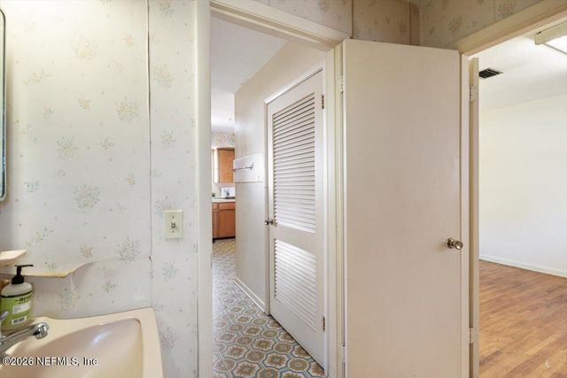 3866 SAN BERNADO Drive, Jacksonville, FL 32217