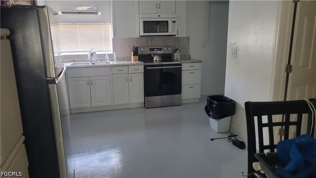 1288 Waite DR, North Fort Myers, FL 33903