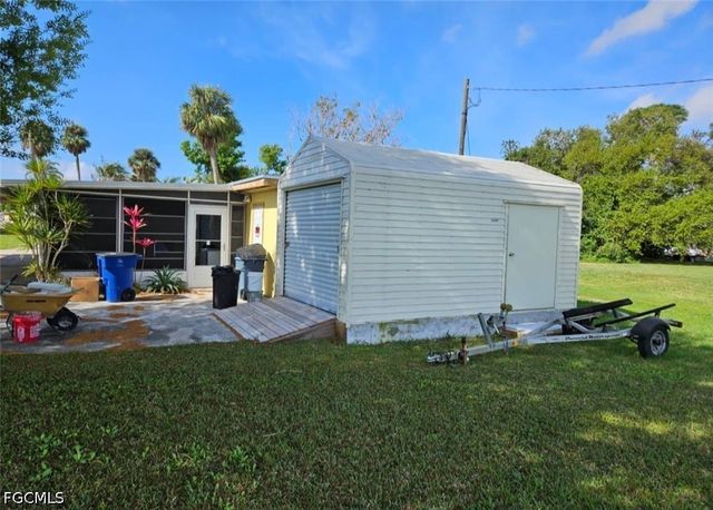 1288 Waite DR, North Fort Myers, FL 33903