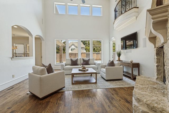 6729 Kenwood Avenue, Dallas, TX 75214
