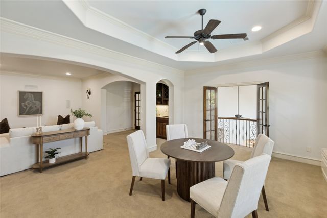 6729 Kenwood Avenue, Dallas, TX 75214