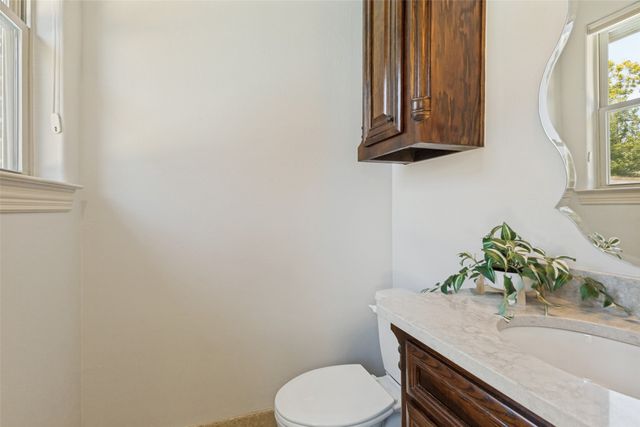 6729 Kenwood Avenue, Dallas, TX 75214