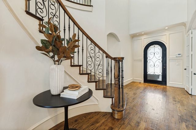 6729 Kenwood Avenue, Dallas, TX 75214
