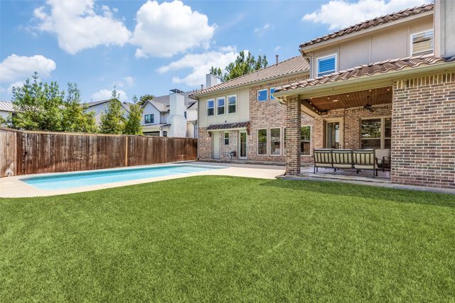 6729 Kenwood Avenue, Dallas, TX 75214