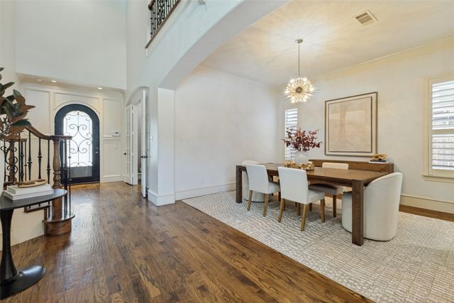 6729 Kenwood Avenue, Dallas, TX 75214