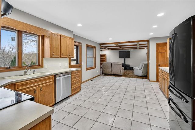 2103 NE 85th Road, St Joseph, MO 64507