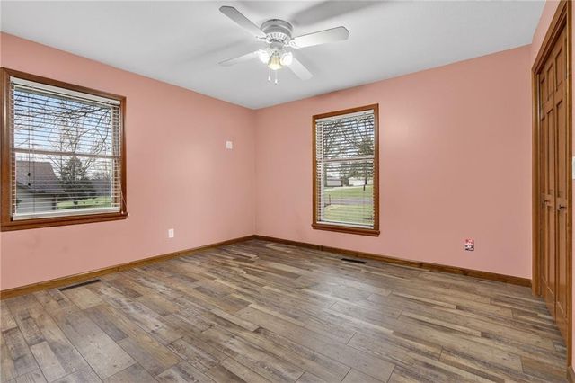 2103 NE 85th Road, St Joseph, MO 64507