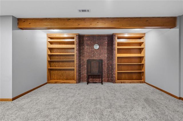 2103 NE 85th Road, St Joseph, MO 64507