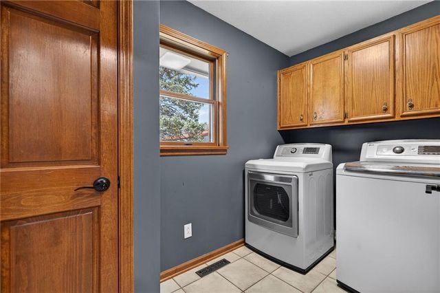 2103 NE 85th Road, St Joseph, MO 64507