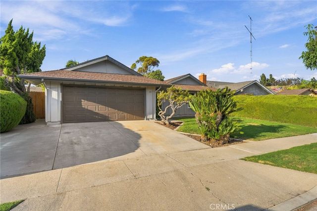 970 Cheyenne, Costa Mesa, CA 92626