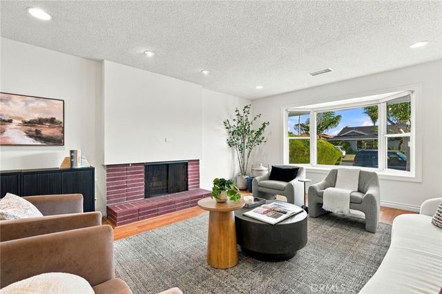 970 Cheyenne, Costa Mesa, CA 92626